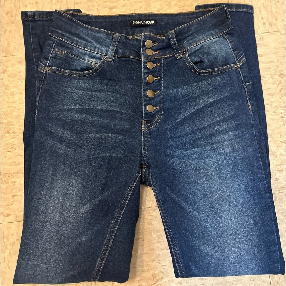 Fashion Nova | Size 7 | Jeans